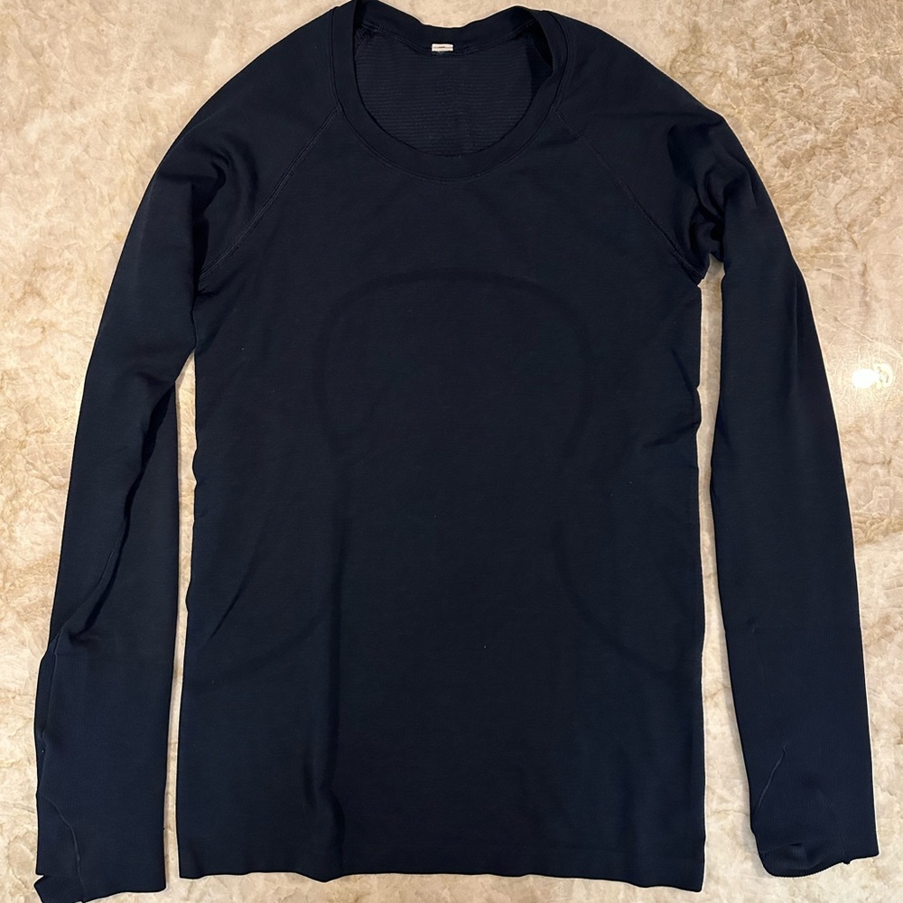 Swiftly Tech Long-Sleeve Shirt 2.0, size 8